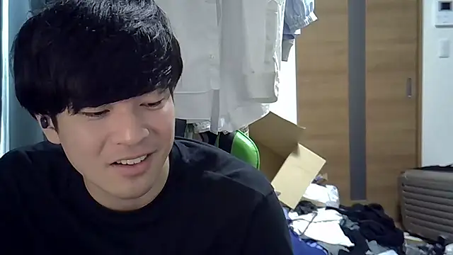 aokunvvv online show from 09/19/25, 05:09