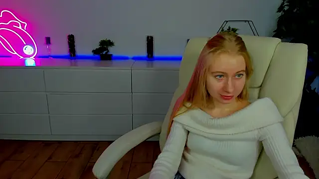 Alina Blonde online show from 11/03/25, 06:36