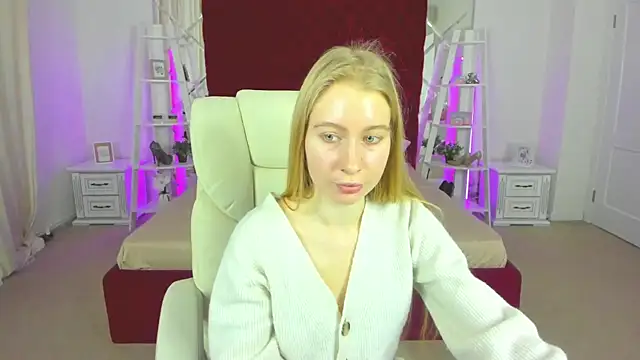 Alina Blonde online show from 03/22/26, 08:40