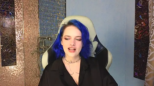 Snapshot of Eniferi chatting on 09/13/25, 07:13 Eniferi online show from 09/13/25, 07:13