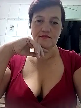 Snapshot of Caramellove8877 chatting on 10/04/25, 04:21 Caramellove8877 online show from 10/04/25, 04:21