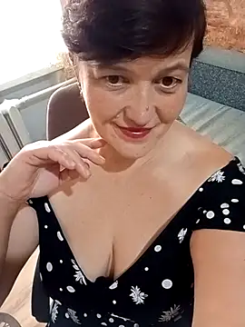 Snapshot of Caramellove8877 chatting on 11/10/25, 12:15 Caramellove8877 online show from 11/10/25, 12:15