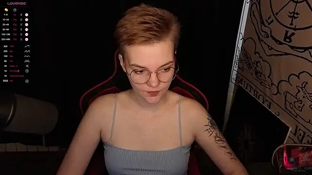 KrisNeal online show from 10/17/25, 09:12