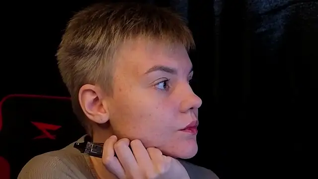 KrisNeal online show from 10/22/25, 09:09