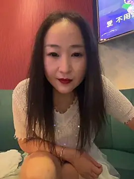 Snapshot of xiuchun100 chatting on 09/16/25, 12:06 xiuchun100 online show from 09/16/25, 12:06