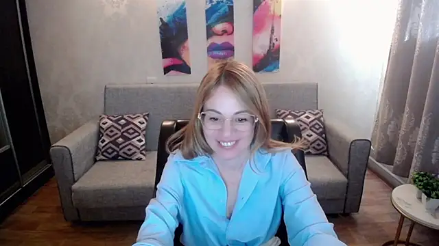 shy hot cat online show from 09/18/25, 08:49