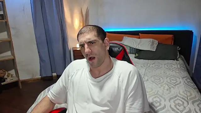 ObeyLust online show from 11/30/25, 01:20