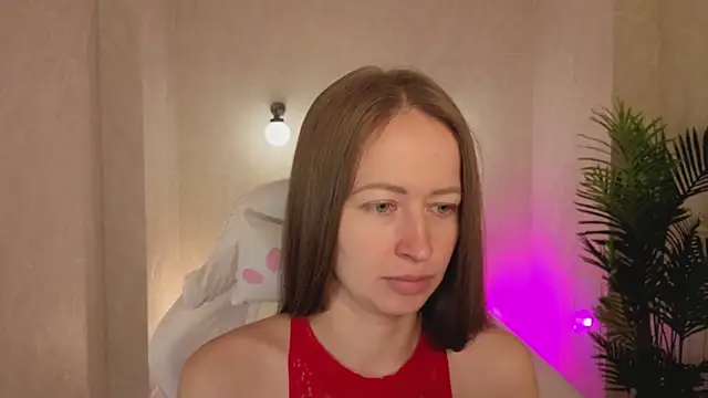 bella li   online show from 12/14/25, 01:22