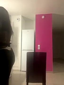 Snapshot of douceebene chatting on 10/11/25, 07:23 douceebene online show from 10/11/25, 07:23