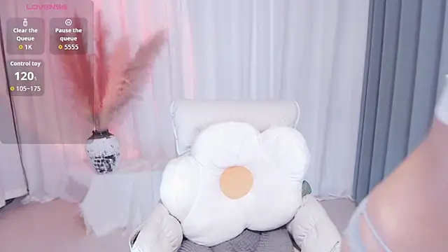 Qiyue99 online show from 09/13/25, 08:25