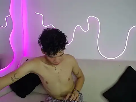 brutal sex young extreme online show from 09/14/25, 01:43