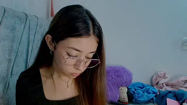 kimmy vegga2 online show from 10/22/25, 04:02