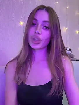 Elizabeth Tay online show from 12/01/25, 05:40