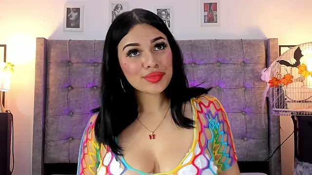 Snapshot of Linda_Fosterr chatting on 11/03/25, 02:35 Linda Fosterr online show from 11/03/25, 02:35