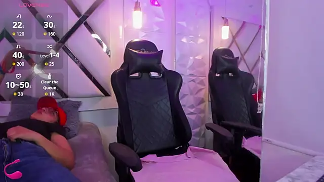 Annie girl2 online show from 10/24/25, 12:23