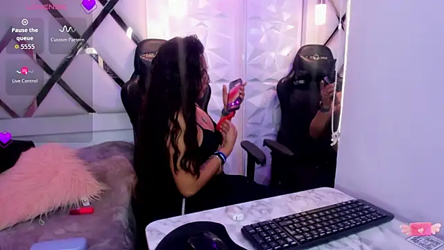 Annie girl2 online show from 10/29/25, 01:02