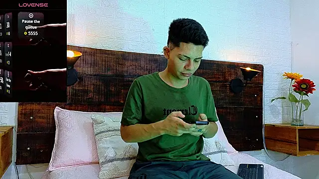 Snapshot of JhosuaVega chatting on 10/04/25, 02:31 JhosuaVega online show from 10/04/25, 02:31