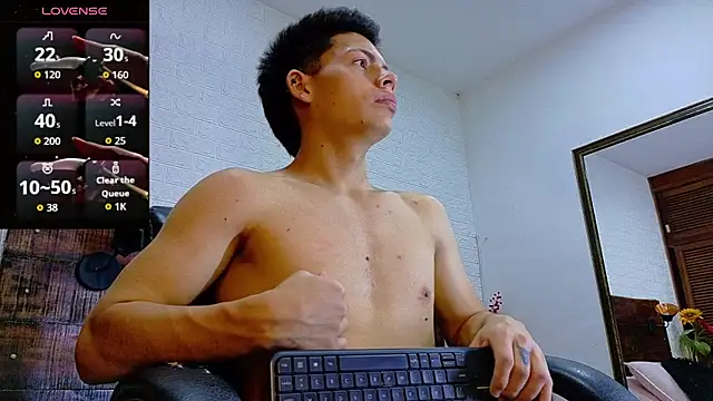 Snapshot of JhosuaVega chatting on 10/18/25, 07:14 JhosuaVega online show from 10/18/25, 07:14