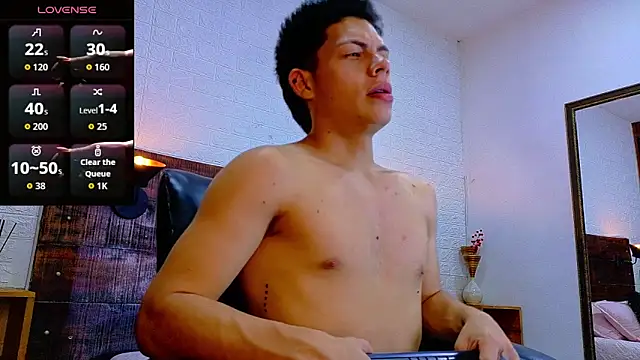 Snapshot of JhosuaVega chatting on 10/20/25, 07:25 JhosuaVega online show from 10/20/25, 07:25