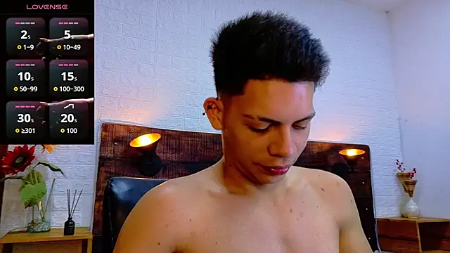 Snapshot of JhosuaVega chatting on 10/26/25, 12:27 JhosuaVega online show from 10/26/25, 12:27