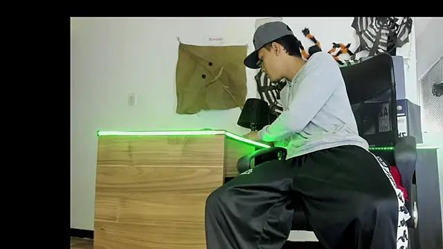 xxKamadevaxx online show from 10/26/25, 01:50