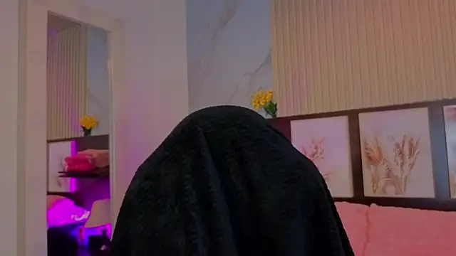 tokyoluu online show from 09/19/25, 12:56