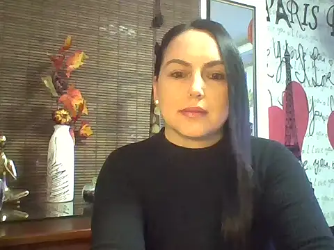 Snapshot of Venusina_07 chatting on 10/15/25, 05:29 Venusina 07 online show from 10/15/25, 05:29