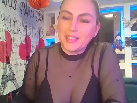 Snapshot of Venusina_07 chatting on 10/22/25, 06:57 Venusina 07 online show from 10/22/25, 06:57