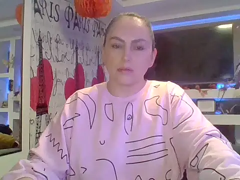 Snapshot of Venusina_07 chatting on 10/25/25, 07:49 Venusina 07 online show from 10/25/25, 07:49