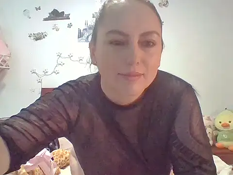 Snapshot of Venusina_07 chatting on 11/03/25, 12:17 Venusina 07 online show from 11/03/25, 12:17