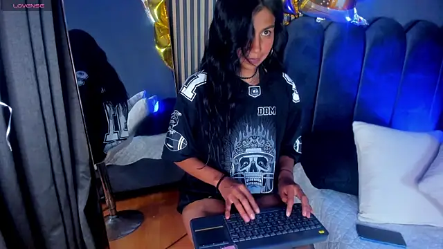 Keila Fg online show from 09/29/25, 07:40