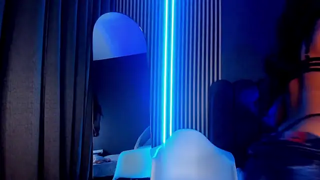 Keila Fg online show from 10/21/25, 07:47