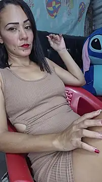 Snapshot of Lhia_ chatting on 11/25/25, 09:04 Lhia online show from 11/25/25, 09:04