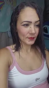 Snapshot of Lhia_ chatting on 11/28/25, 07:05 Lhia online show from 11/28/25, 07:05