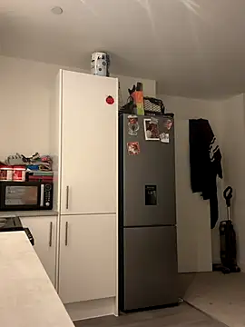 Snapshot of IceEyesUK chatting on 09/27/25, 08:03 IceEyesUK online show from 09/27/25, 08:03