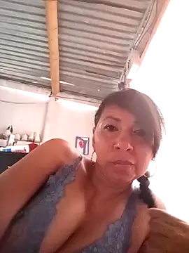Natacha thompson online show from 09/12/25, 01:44