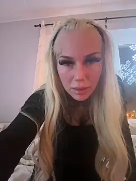 Snapshot of paulinaalatalo chatting on 12/18/25, 08:04 paulinaalatalo online show from 12/18/25, 08:04