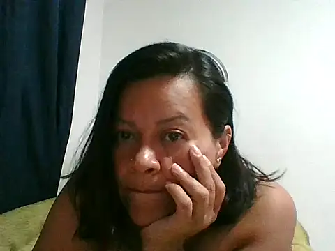Snapshot of adri89-g chatting on 10/30/25, 07:14 adri89-g online show from 10/30/25, 07:14