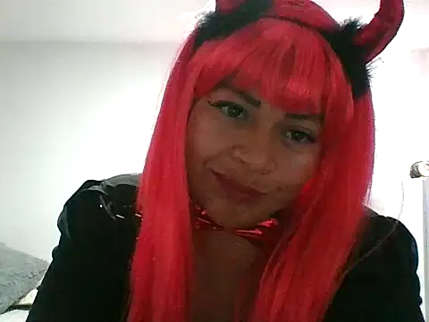 Snapshot of adri89-g chatting on 10/31/25, 12:50 adri89-g online show from 10/31/25, 12:50