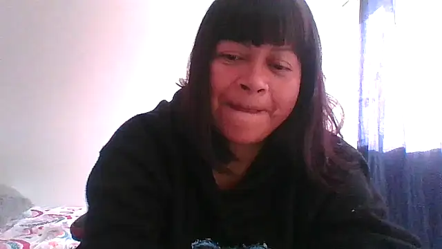 Snapshot of adri89-g chatting on 01/06/26, 01:37 adri89-g online show from 01/06/26, 01:37