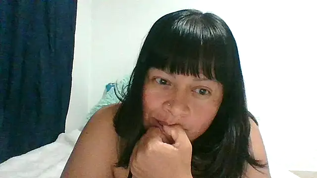 Snapshot of adri89-g chatting on 01/09/26, 03:20 adri89-g online show from 01/09/26, 03:20