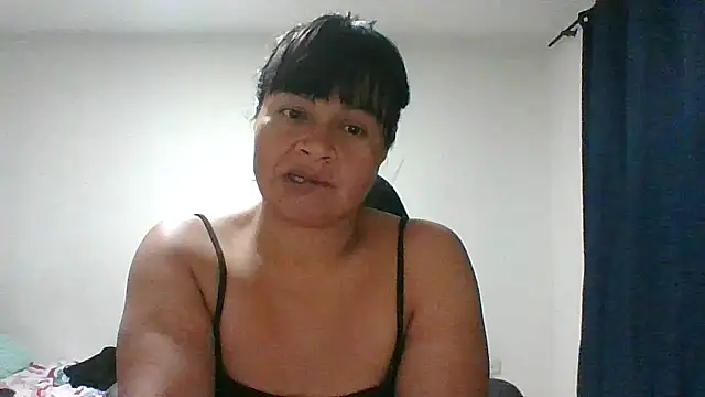 Snapshot of adri89-g chatting on 01/15/26, 03:00 adri89-g online show from 01/15/26, 03:00