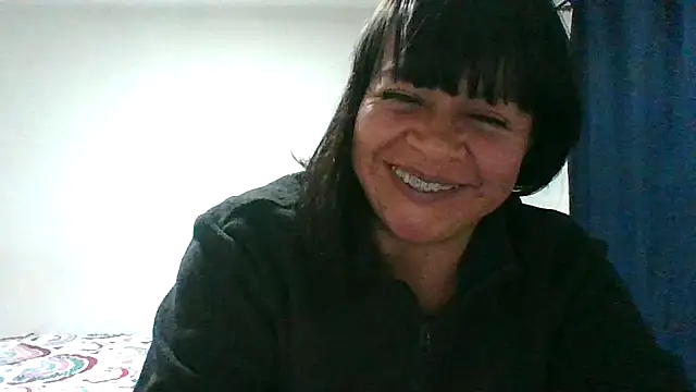 Snapshot of adri89-g chatting on 02/02/26, 01:37 adri89-g online show from 02/02/26, 01:37