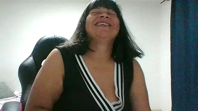Snapshot of adri89-g chatting on 02/07/26, 01:42 adri89-g online show from 02/07/26, 01:42