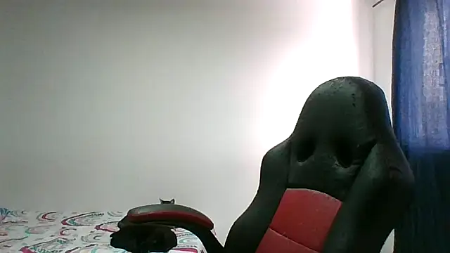 Snapshot of adri89-g chatting on 02/11/26, 03:28 adri89-g online show from 02/11/26, 03:28