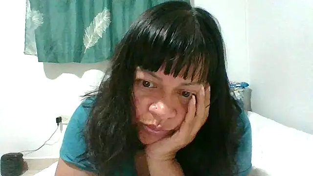 Snapshot of adri89-g chatting on 02/14/26, 02:41 adri89-g online show from 02/14/26, 02:41