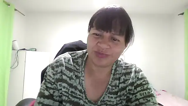 adri89-g online show from 07/11/26, 03:42