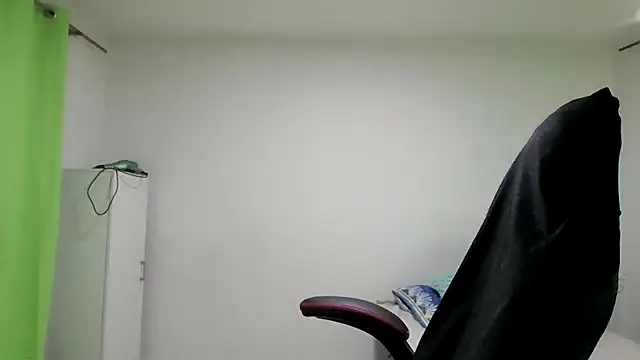 adri89-g online show from 07/15/26, 12:43