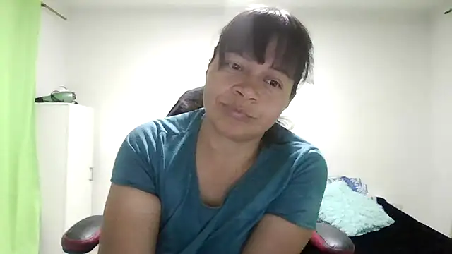 adri89-g online show from 08/02/26, 11:47