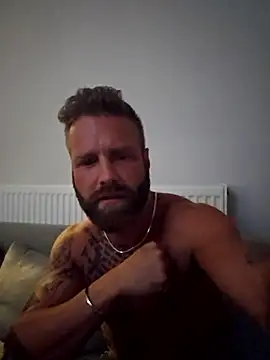 BeardedBaddie86 online show from 09/11/25, 09:59